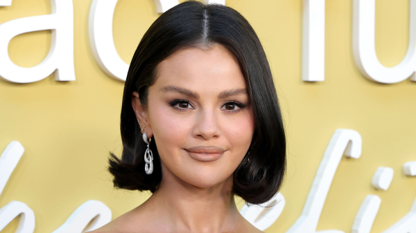 Selena Gomez’s “Brickhouse” Nails Are a Fun Twist on Classic Holiday Red—See the Photos